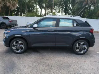 Hyundai VENUE 2024 Limited 4dr Crossover