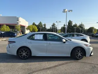Toyota Camry 2024 SE 4dr Sedán