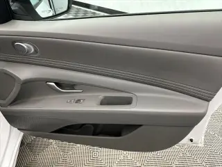 Hyundai ELANTRA 2025 SEL Sport 4dr Sedán