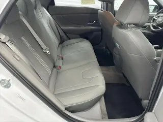 Hyundai ELANTRA 2025 SEL Sport 4dr Sedán