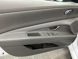 Hyundai ELANTRA 2025 SEL Sport 4dr Sedán