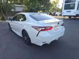 Toyota Camry 2024 SE 4dr Sedán