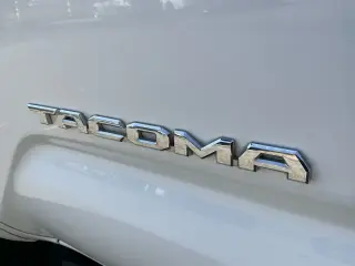 Toyota Tacoma 2022 4x2 TRD Off-Road 4dr Double Cab 5.0 ft SB