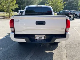 Toyota Tacoma 2022 4x2 TRD Off-Road 4dr Double Cab 5.0 ft SB