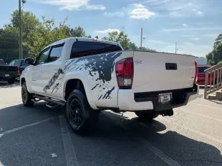 Toyota Tacoma 2022 4x2 TRD Off-Road 4dr Double Cab 5.0 ft SB