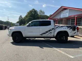 Toyota Tacoma 2022 4x2 TRD Off-Road 4dr Double Cab 5.0 ft SB