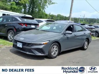Hyundai ELANTRA 2025 SE 4dr Sedán