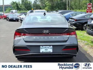 Hyundai ELANTRA 2025 SE 4dr Sedán