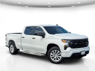 Chevrolet Silverado 1500 2023 4x4 Custom 4dr Crew Cab 5.8 ft. SB