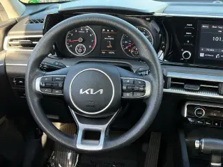 Vehículo Kia K5 2023 LXS 4dr Sedán