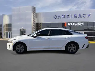 Vehículo Kia K5 2023 LXS 4dr Sedán