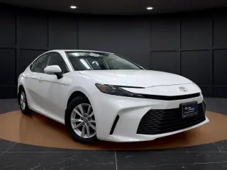 Toyota Camry 2025 LE 4dr Sedán