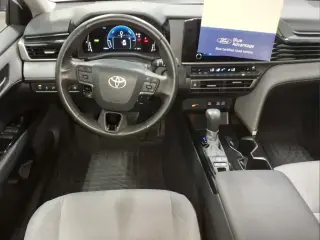 Toyota Camry 2025 LE 4dr Sedán