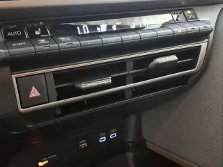 Toyota Camry 2025 LE 4dr Sedán