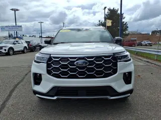 Ford Explorer 2025 AWD Platinum 4dr SUV