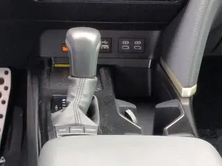 Toyota Camry 2025 SE sedán 4 puertas