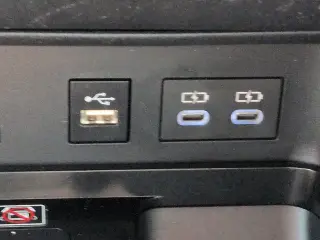 Toyota Camry 2025 SE sedán 4 puertas