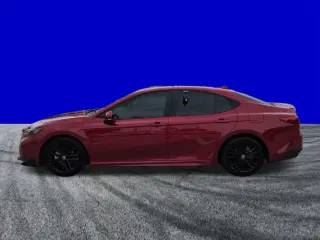 Toyota Camry 2025 SE sedán 4 puertas