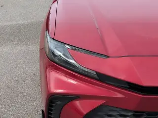 Toyota Camry 2025 SE sedán 4 puertas