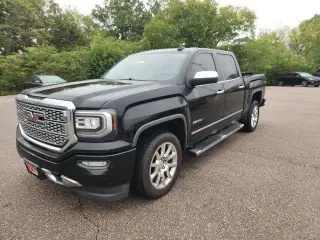 GMC Sierra 1500 2018 4x4 Denali 4dr Crew Cab 5.8 ft. SB