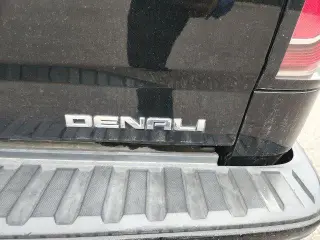 GMC Sierra 1500 2018 4x4 Denali 4dr Crew Cab 5.8 ft. SB