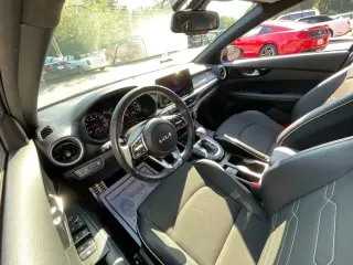 Kia Forte 2023 GT-Line 4dr Sedán