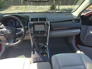 Toyota Camry 2017 XLE 4dr Sedán
