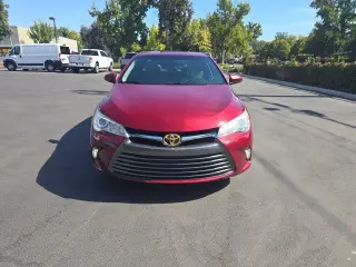 Toyota Camry 2017 XLE 4dr Sedán