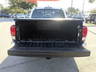 Toyota Tacoma 2023 4x2 SR5 4dr Double Cab 5.0 ft SB