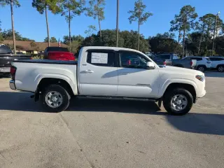 Toyota Tacoma 2023 4x2 SR5 4dr Double Cab 5.0 ft SB