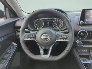 Nissan Sentra 2025 SR 4dr Sedán