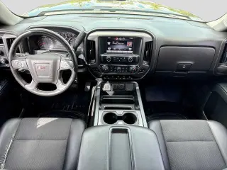 GMC Sierra 1500 2015 4x4 SLE 4dr Crew Cab 5.8 ft. SB