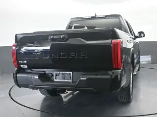 Toyota Tundra 2024 4x4 SR5 4dr CrewMax Cab Pickup SB