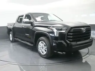 Toyota Tundra 2024 4x4 SR5 4dr CrewMax Cab Pickup SB