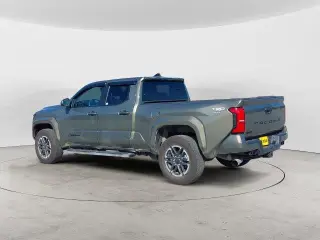 Toyota Tacoma 2025 4x4 TRD Sport 4dr Double Cab 5.0 ft SB 8A
