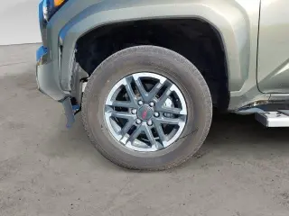 Toyota Tacoma 2025 4x4 TRD Sport 4dr Double Cab 5.0 ft SB 8A