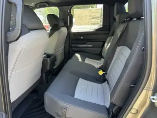 Toyota Tacoma 2025 4x4 SR5 4dr Double Cab 5.0 ft SB