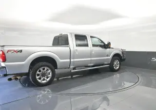 Ford F-250 Super Duty 2016 4x4 XLT 4dr Crew Cab 8 ft. LB Pickup