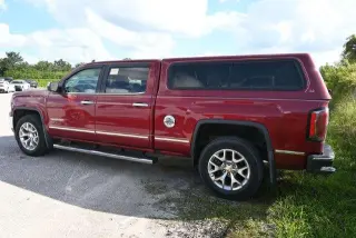 GMC Sierra 1500 2018 4x4 SLT 4dr Crew Cab 5.8 ft. SB