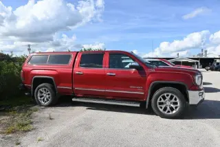 GMC Sierra 1500 2018 4x4 SLT 4dr Crew Cab 5.8 ft. SB