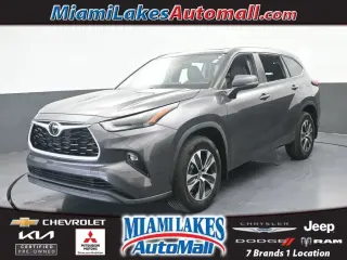 Toyota Highlander 2022 AWD XLE 4dr SUV