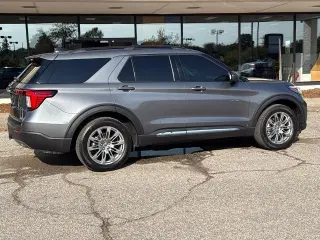Ford Explorer 2025 AWD Active 4dr SUV