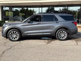 Ford Explorer 2025 AWD Active 4dr SUV