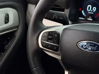Ford Explorer 2025 AWD Active 4dr SUV
