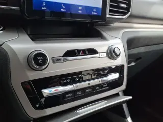 Ford Explorer 2023 AWD XLT 4dr SUV