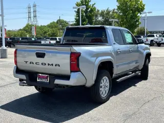 Toyota Tacoma 2025 4x2 SR5 4dr Double Cab 5.0 ft SB