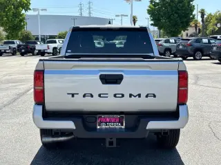 Toyota Tacoma 2025 4x2 SR5 4dr Double Cab 5.0 ft SB