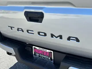 Toyota Tacoma 2025 4x2 SR5 4dr Double Cab 5.0 ft SB