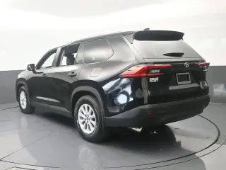 Toyota Grand Highlander 2024 XLE 4dr SUV