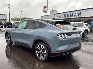 Ford Mustang Mach-E 2023 AWD Premium 4dr SUV
